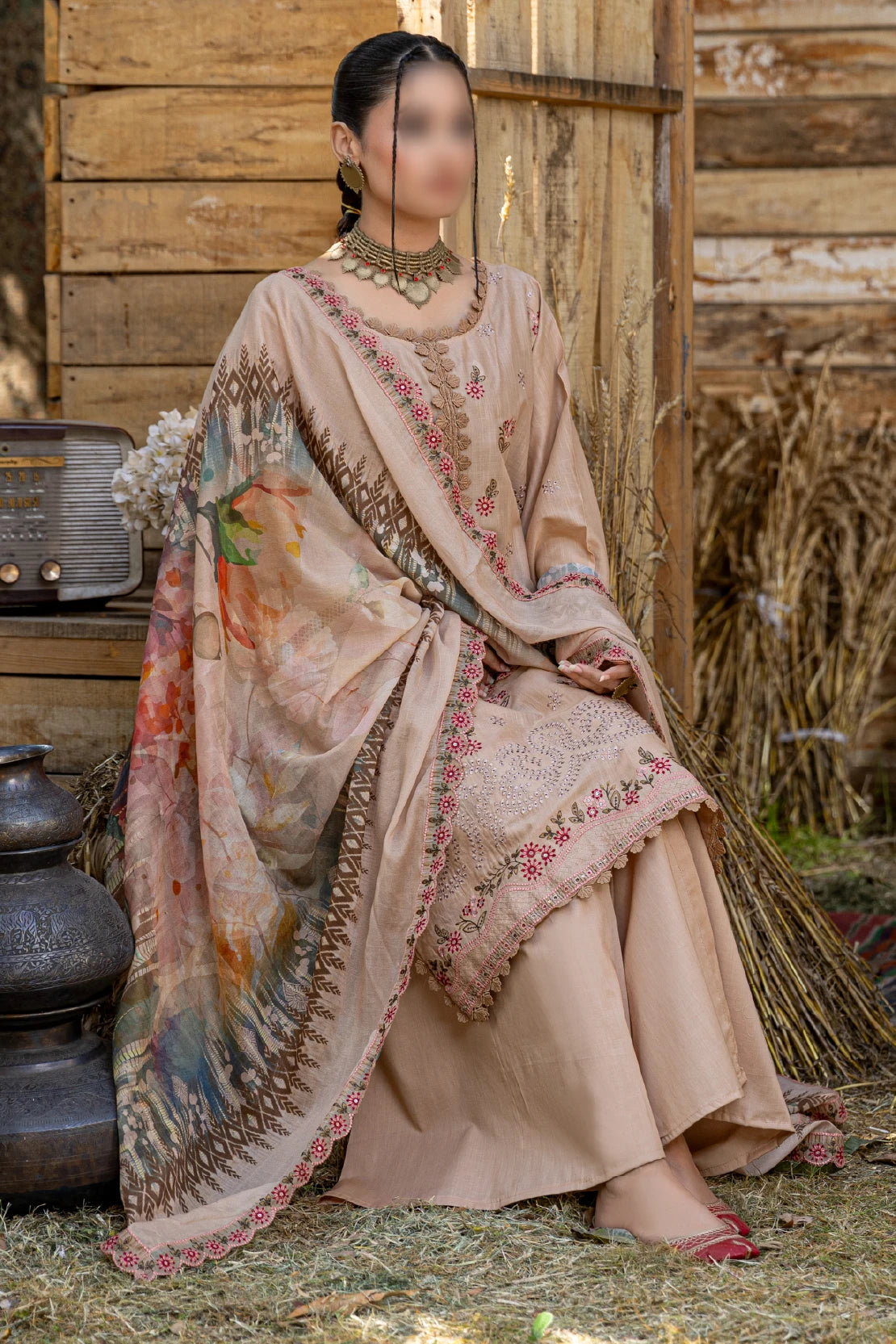 3 Piece - Embroidered Lawn - Andaz 102