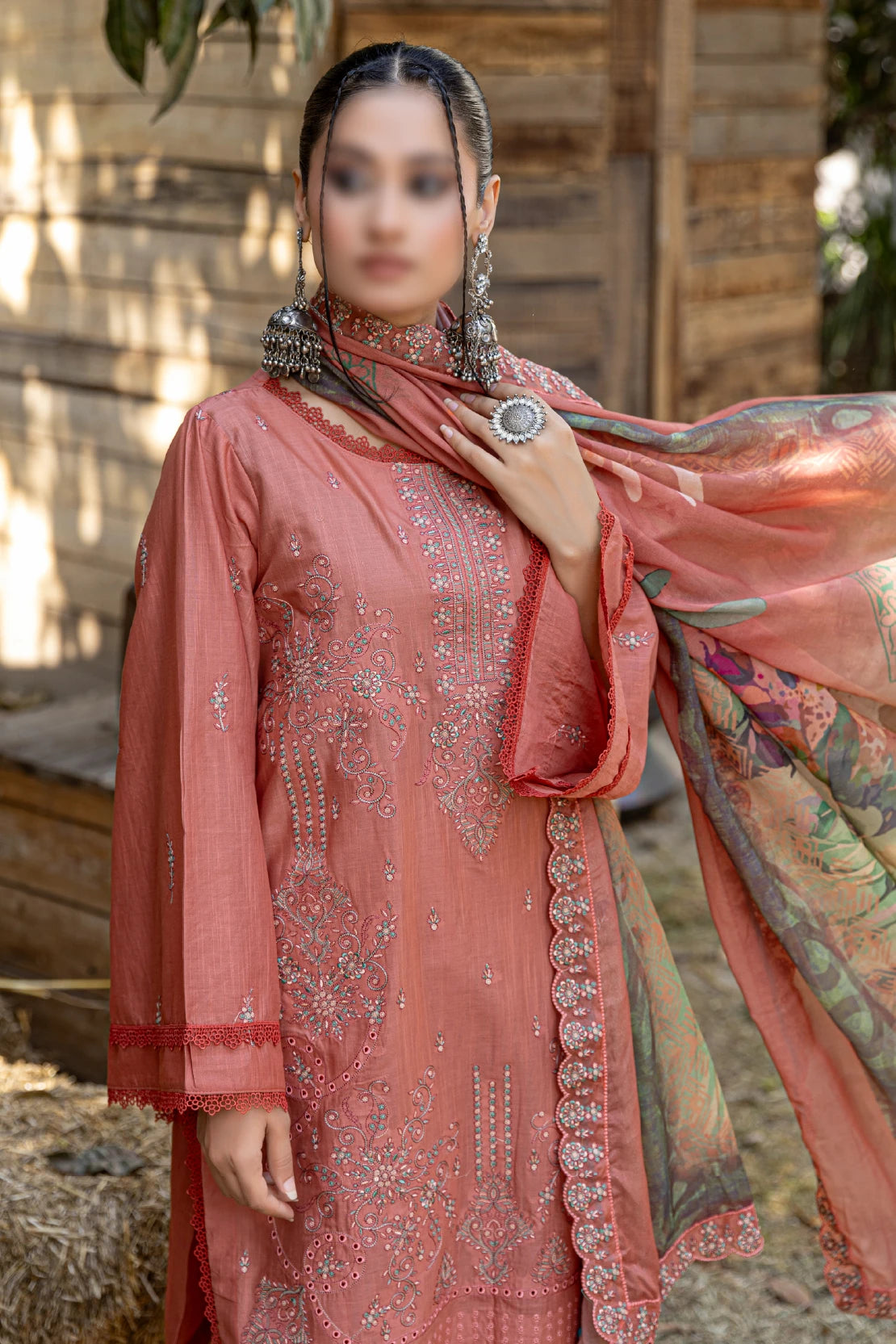 3 Piece - Embroidered Lawn - Andaz 104