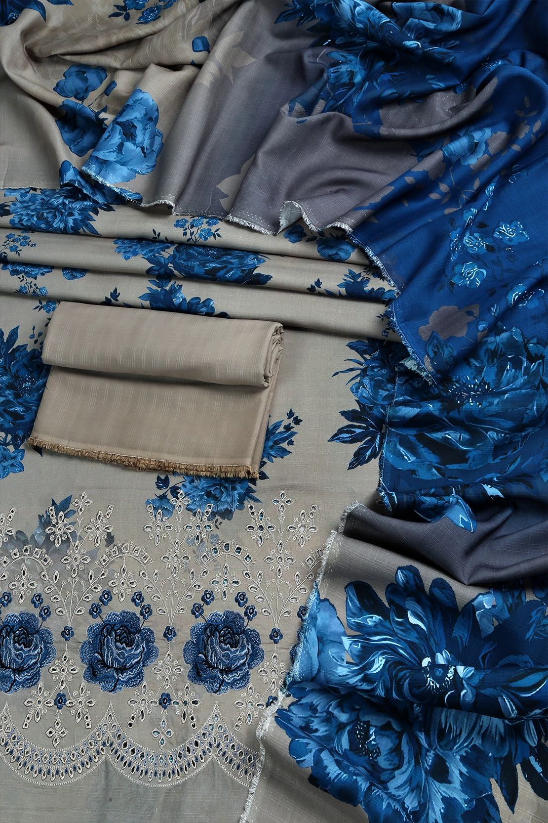 3 Piece - Embroidered Doriya Linen - WD1602