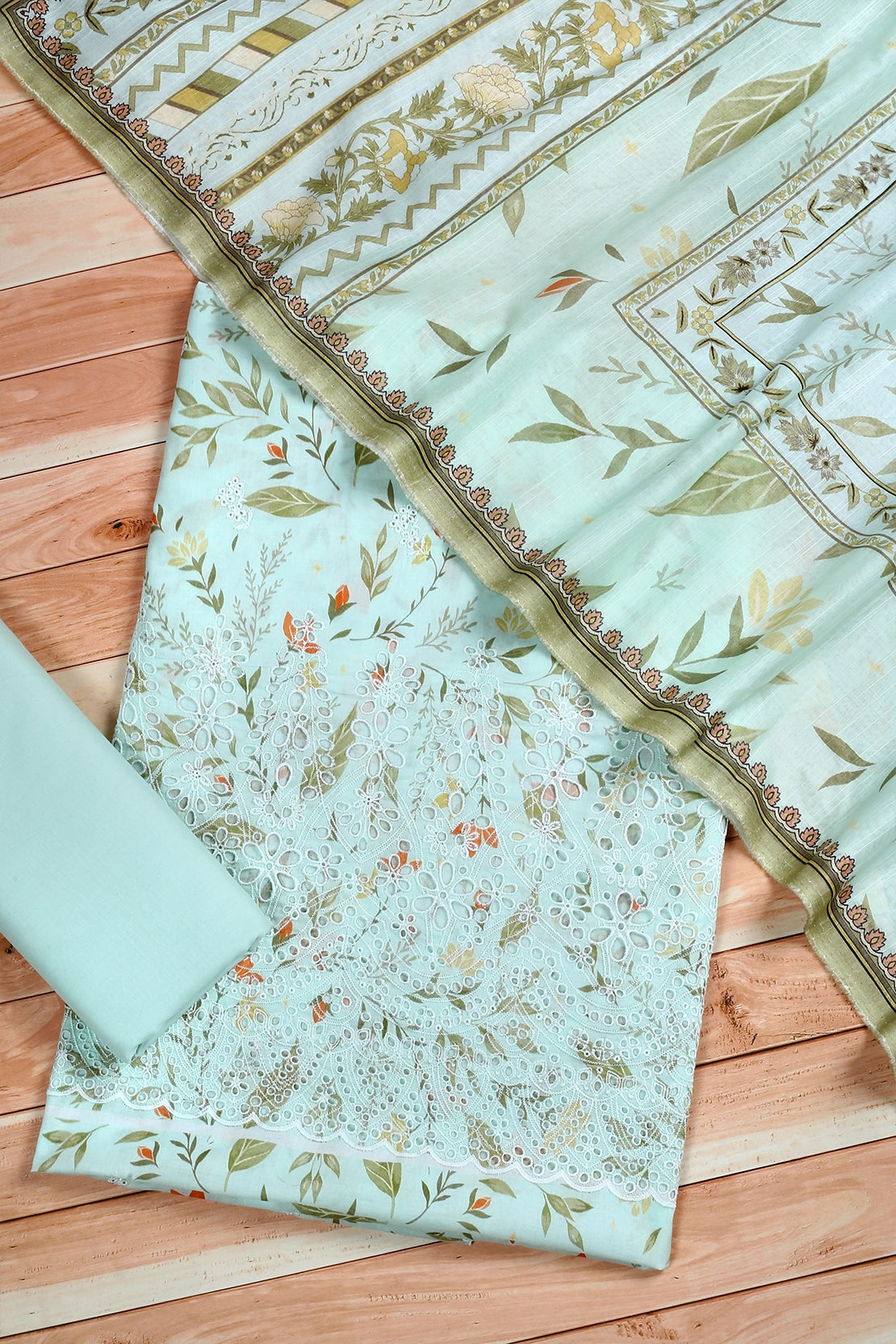 3 Piece - Embroidered Lawn - F60 - D3604