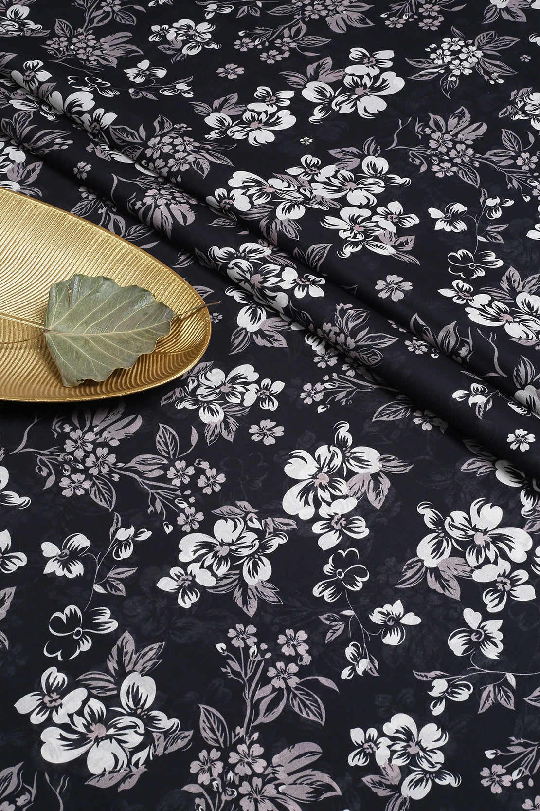 2 Piece - Digitally Printed Lawn - D1506