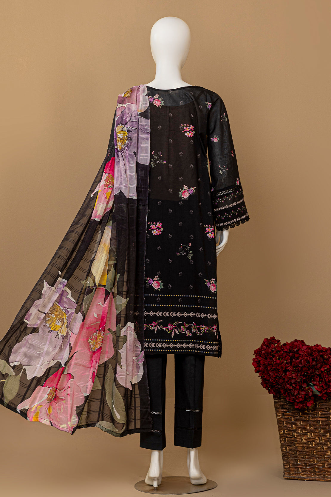 3 Piece - Digitally Printed Lawn - D903