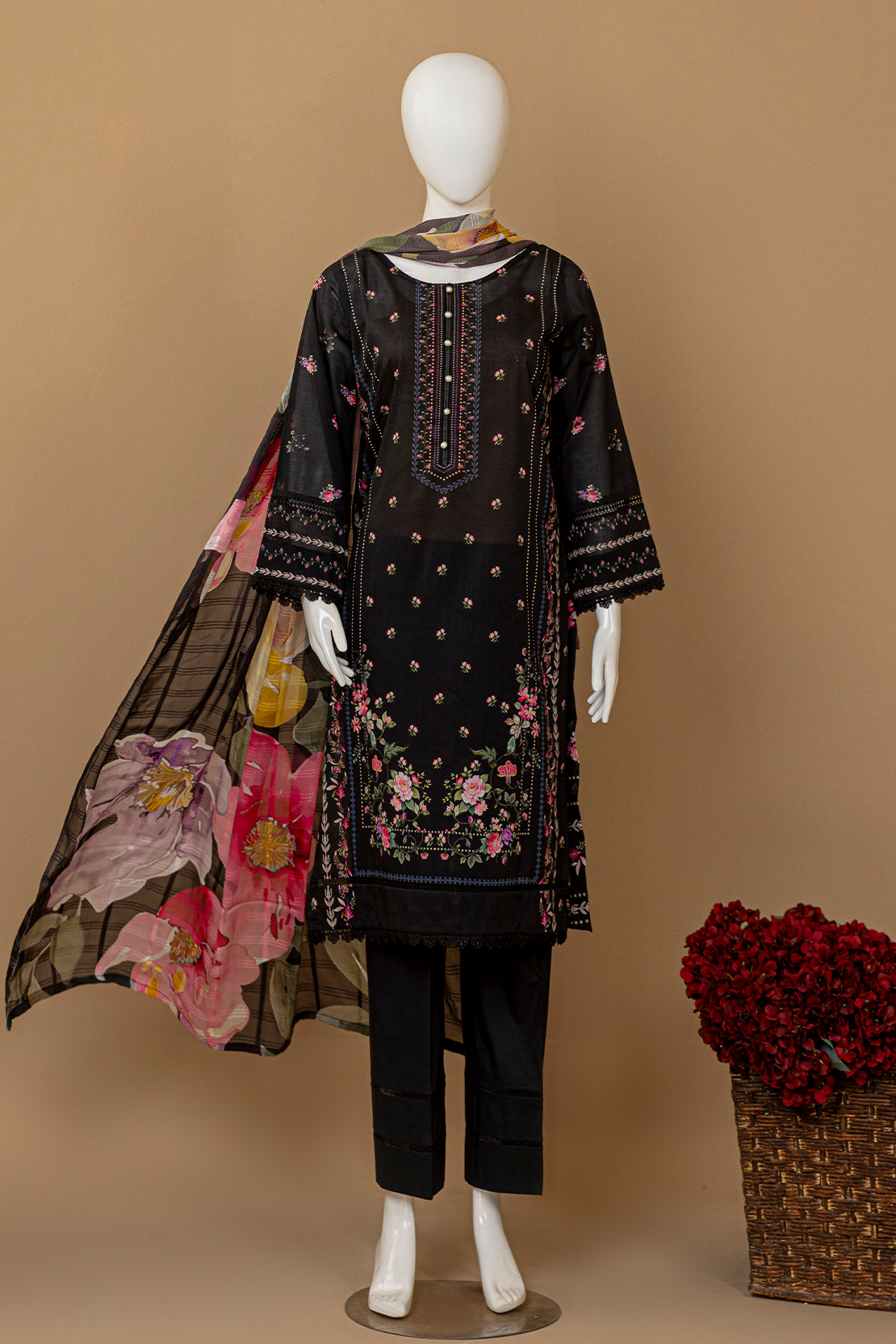 3 Piece - Digitally Printed Lawn - D903