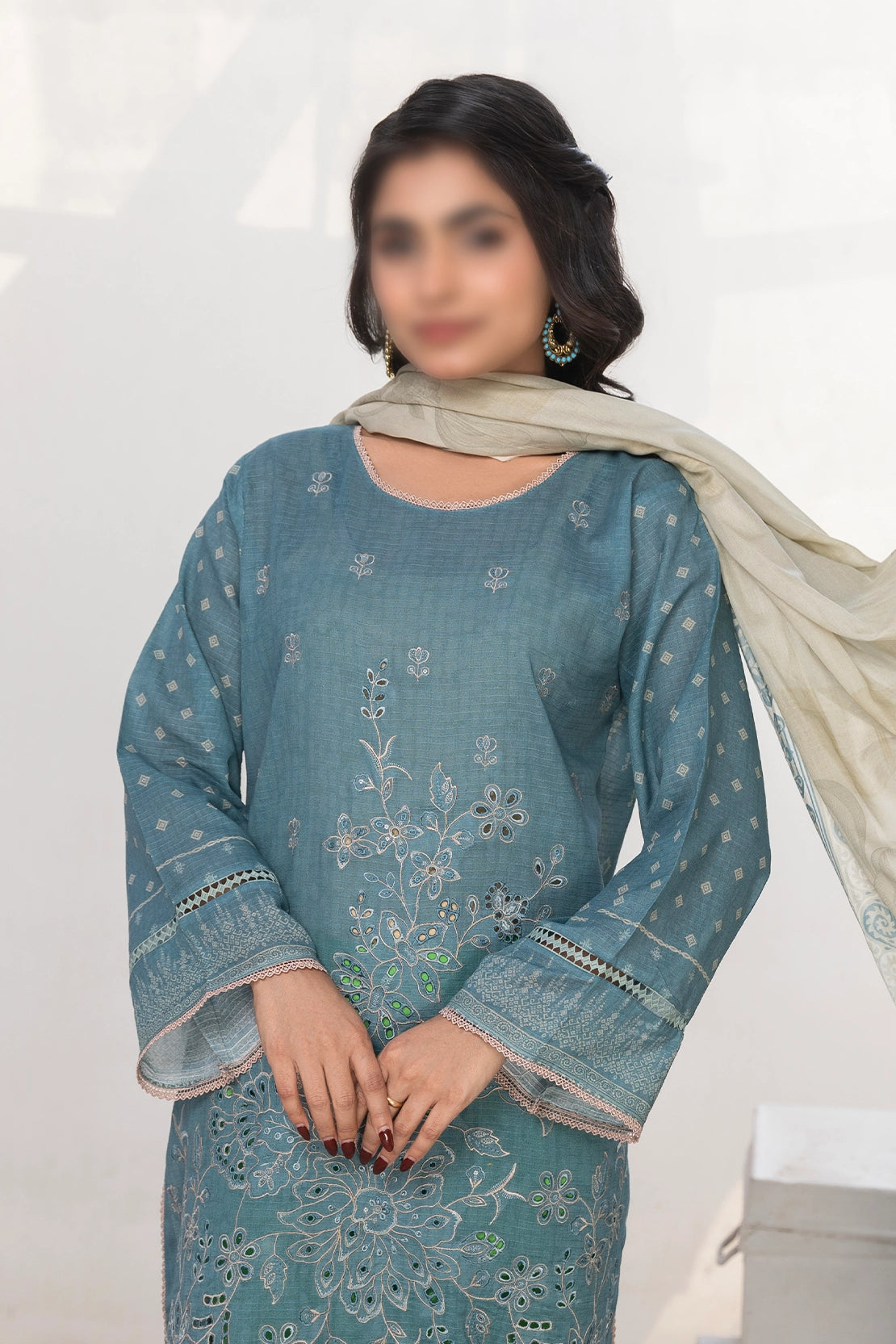 3 Piece - Embroidered Lawn - Jasmine 810