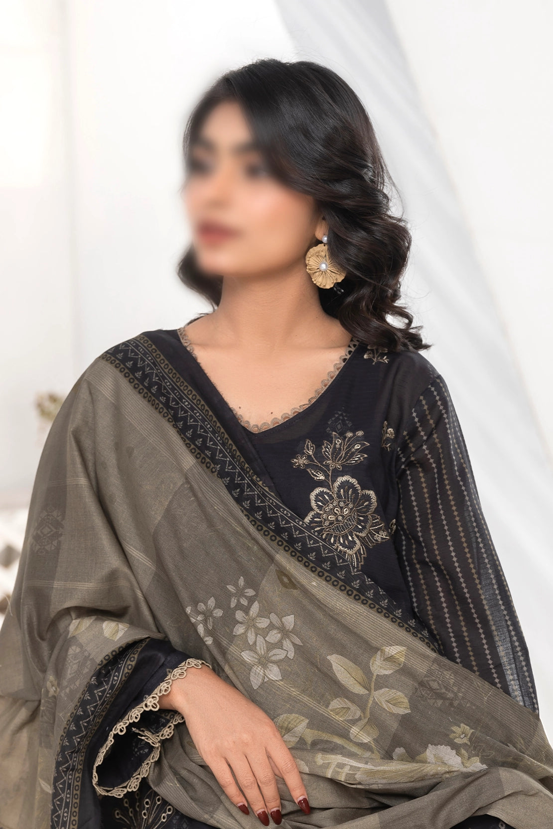 3 Piece - Embroidered Lawn - Jasmine 803