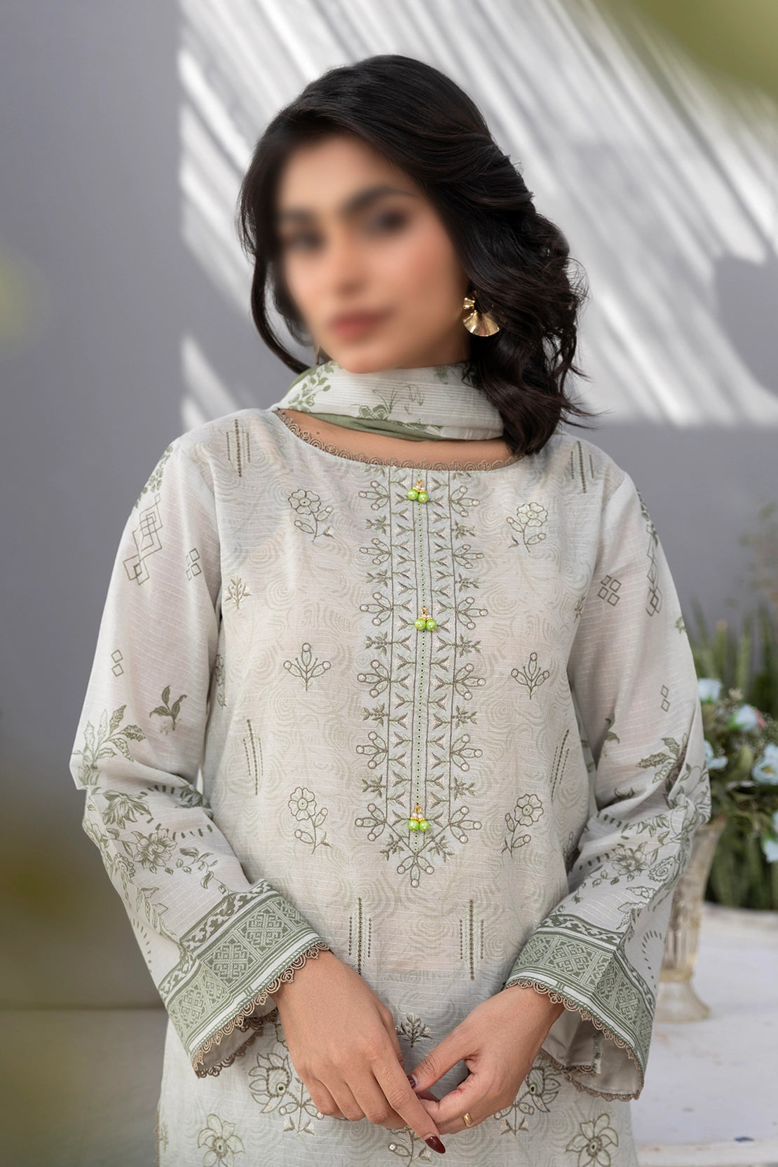 3 Piece - Embroidered Lawn - Jasmine 805