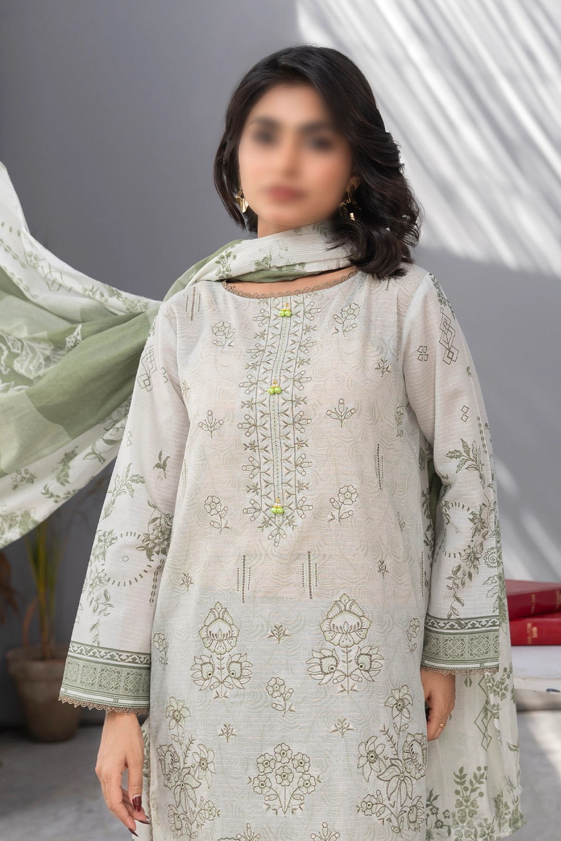 3 Piece - Embroidered Lawn - Jasmine 805