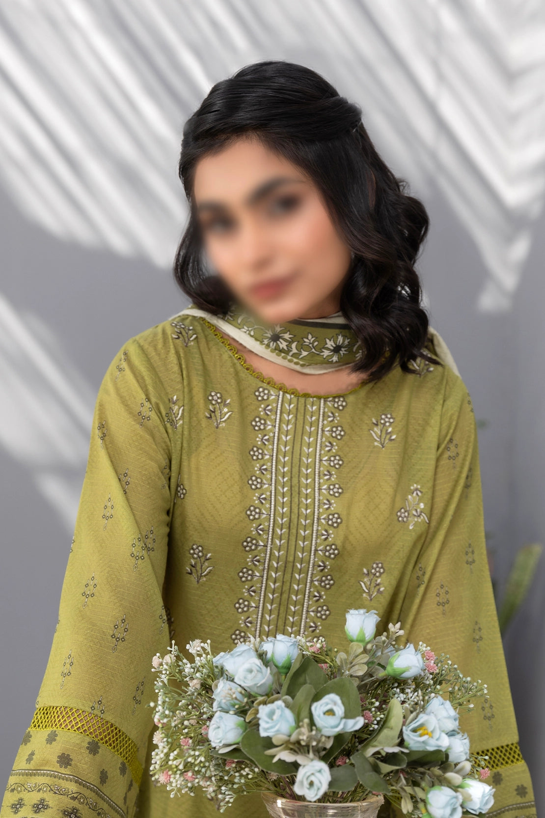 3 Piece - Embroidered Lawn - Jasmine 807