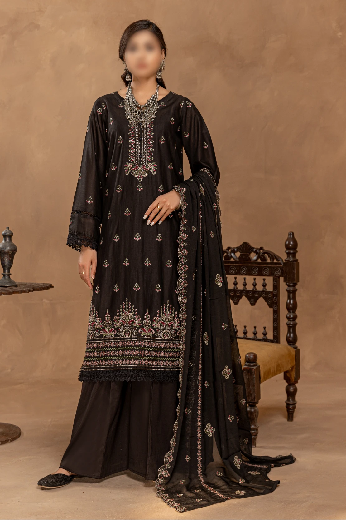 3 Piece - Embroidered Lawn - Nikhar 106