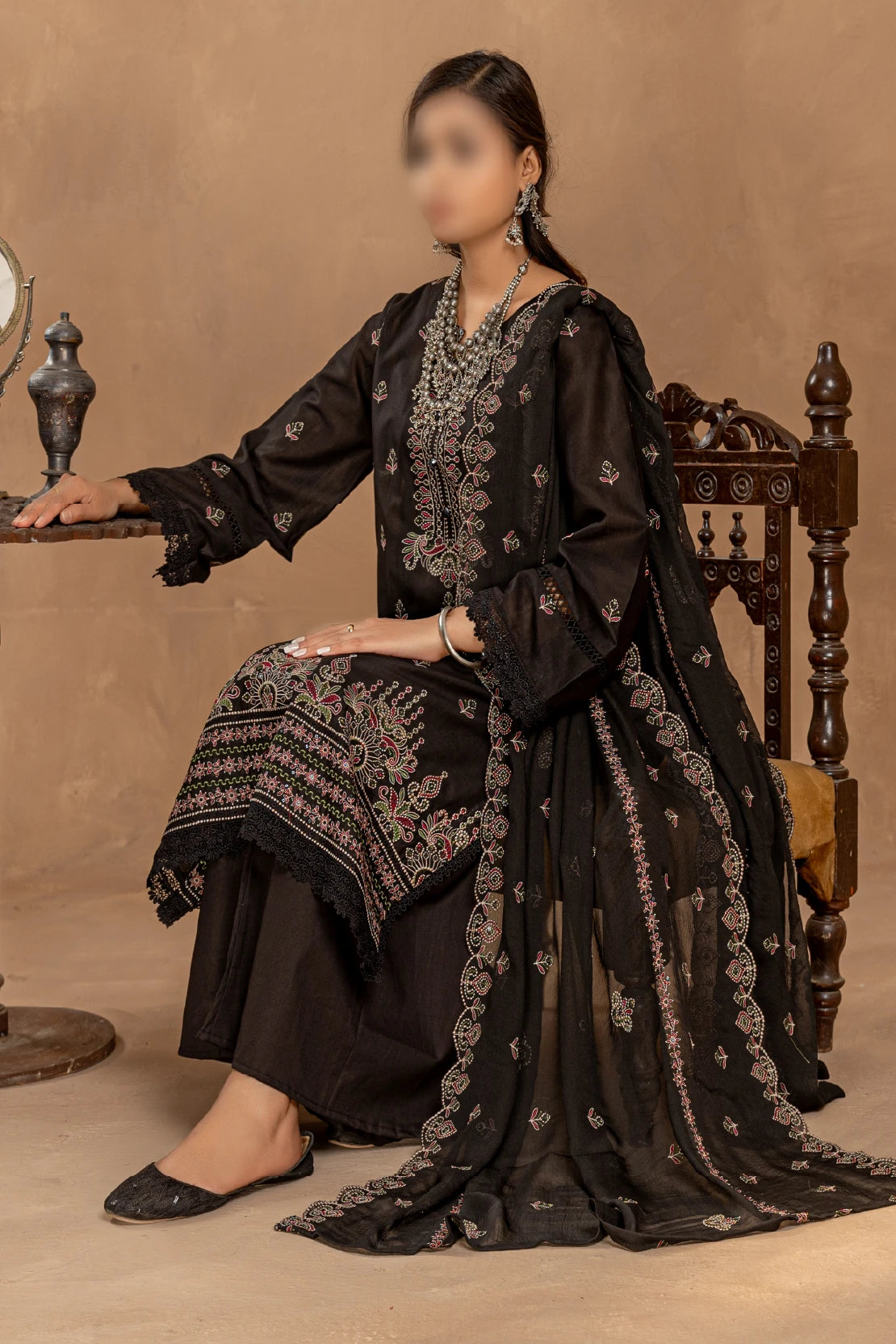 3 Piece - Embroidered Lawn - Nikhar 106