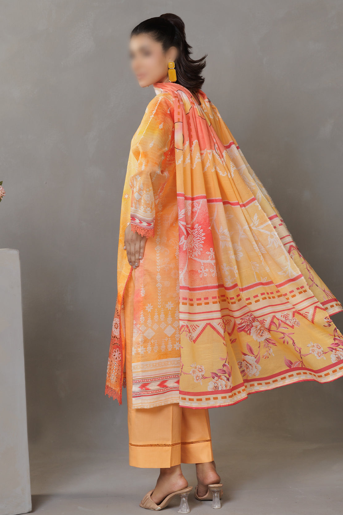 3 Piece - Embroidered Lawn - Parisa 304