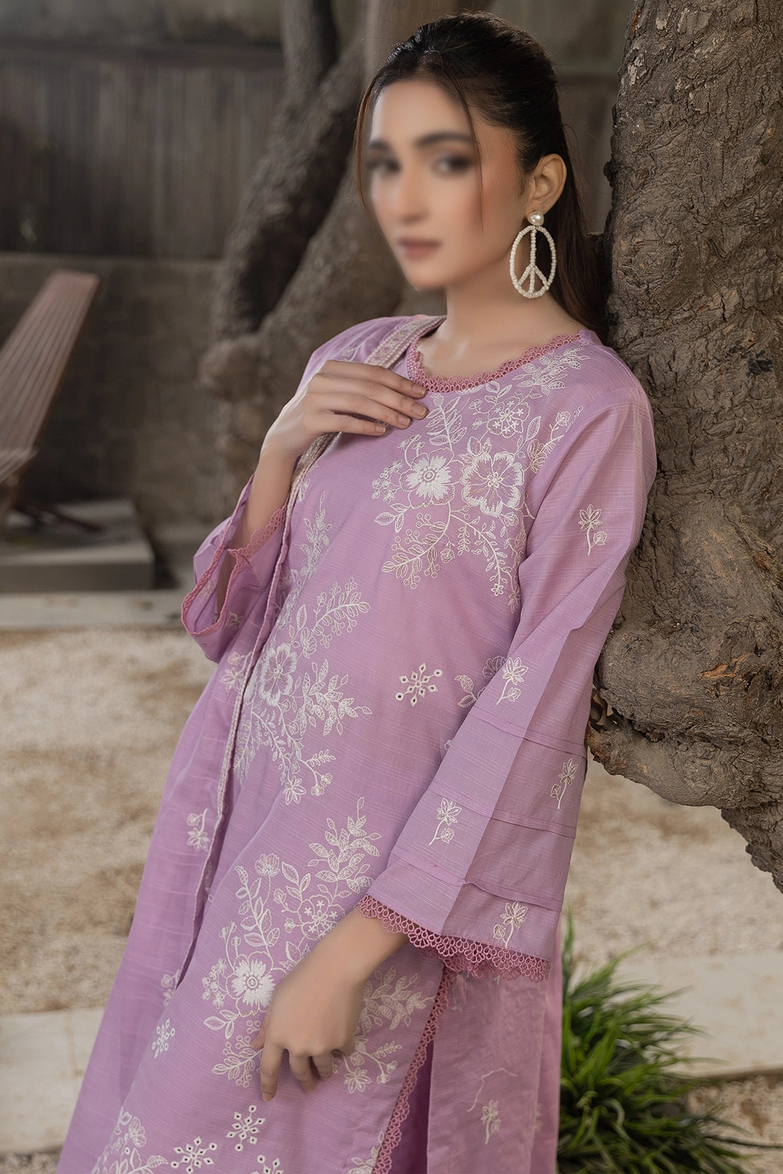 3 Piece - Embroidered Slub Lawn - Reet 108