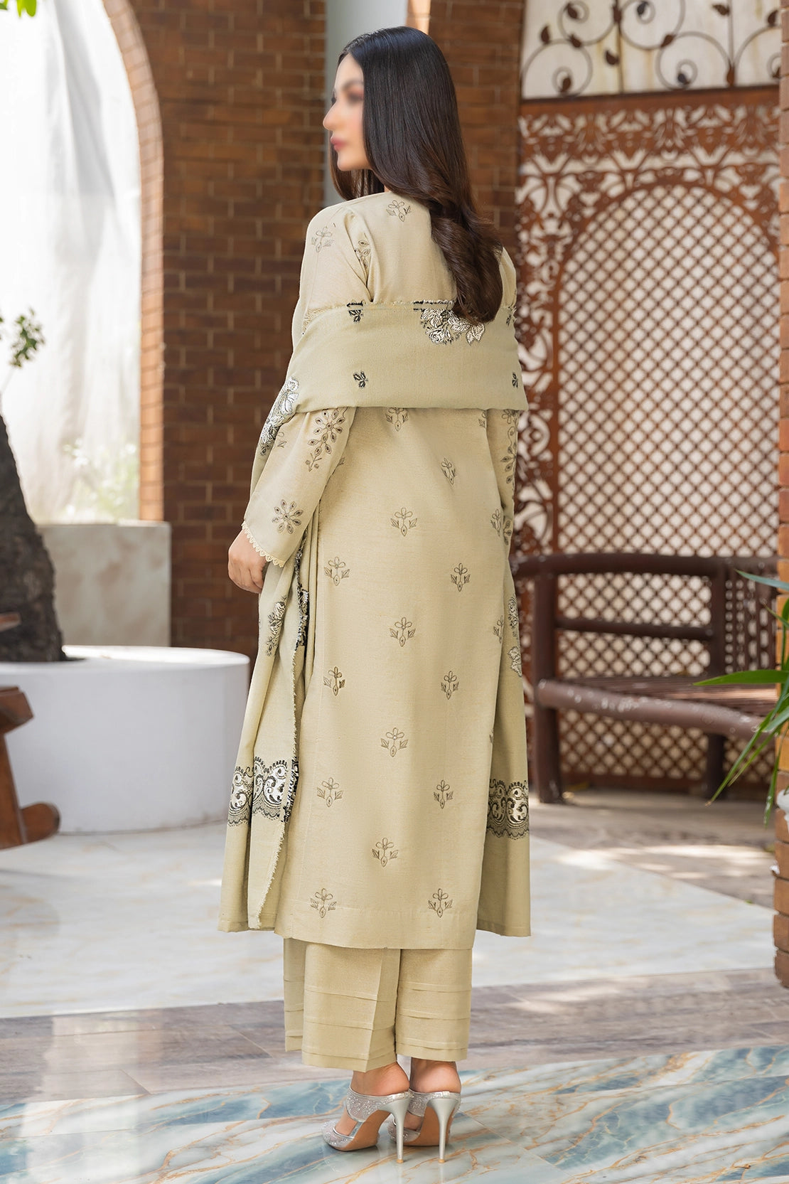 3 Piece - Embroidered Karandi - Riwayat 102
