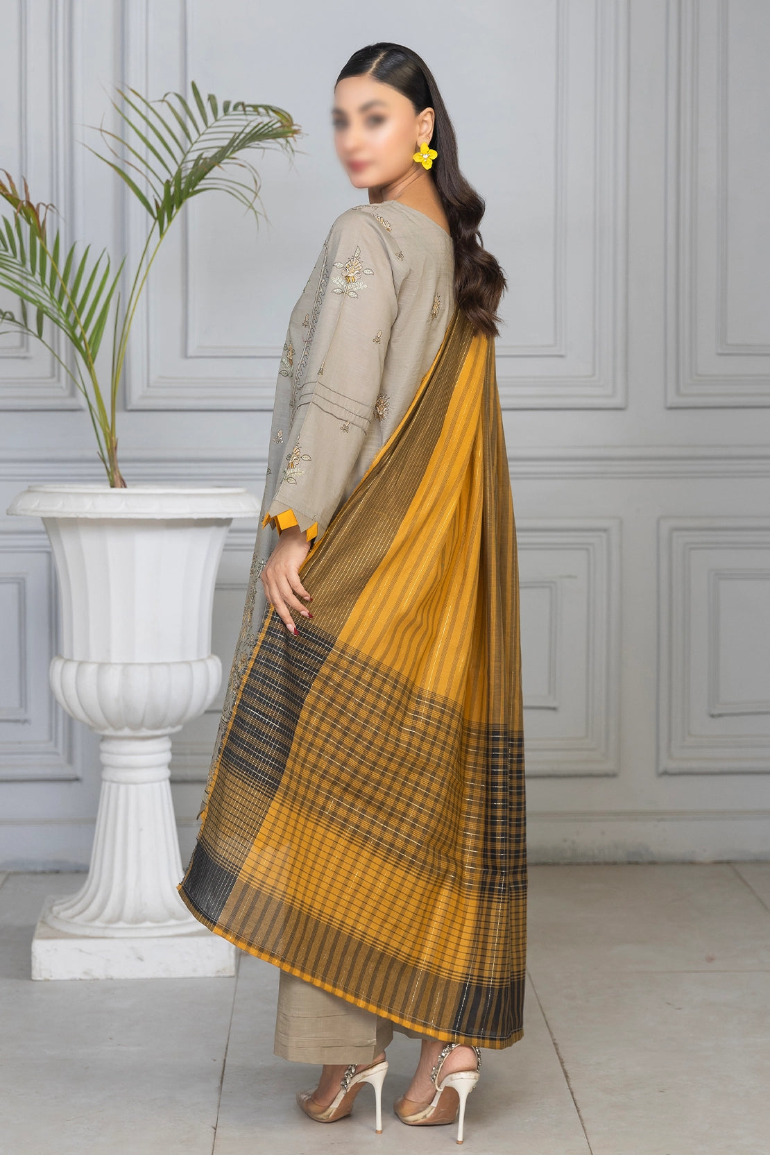 3 Piece - Embroidered Lawn - Roshni 103
