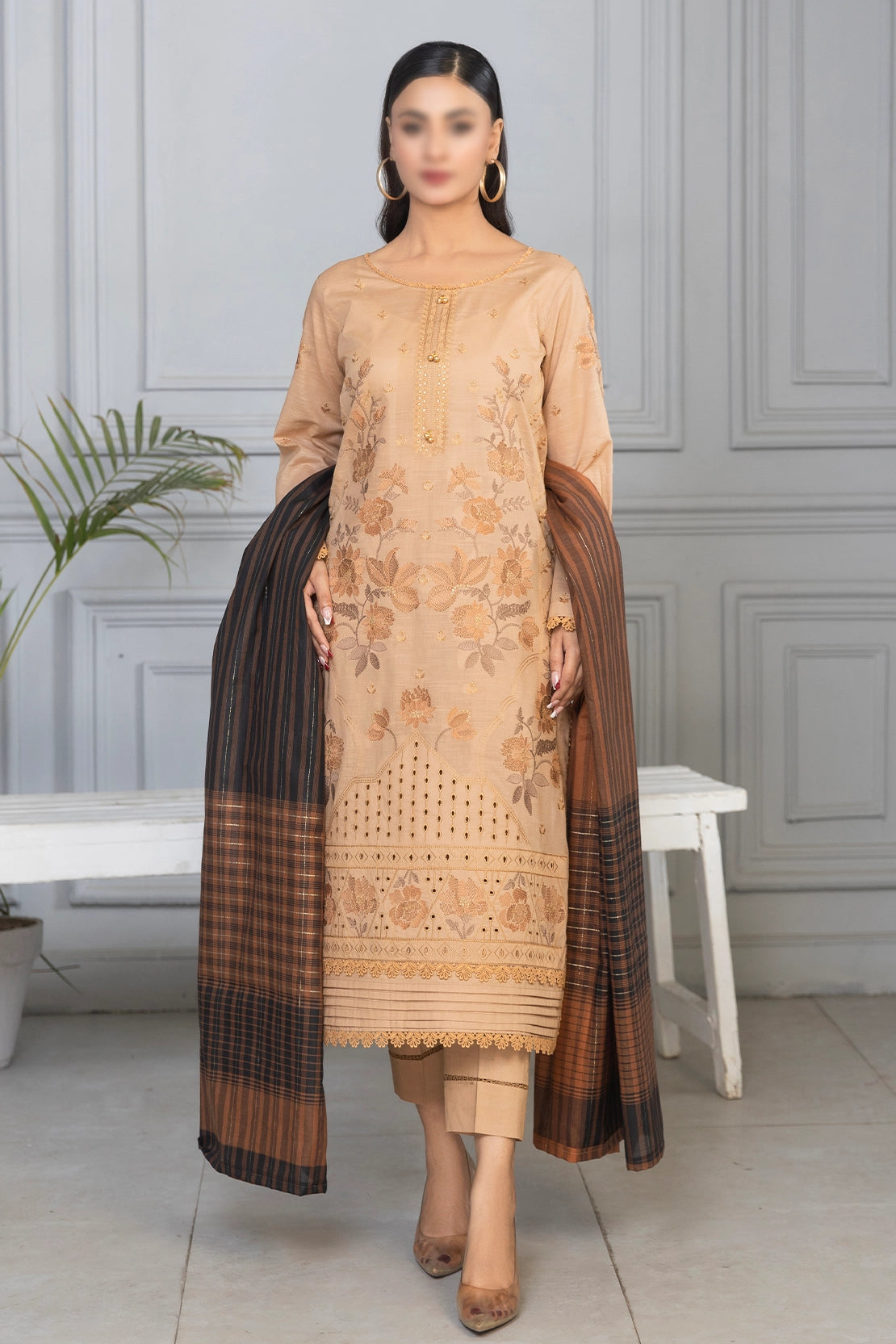 3 Piece - Embroidered Lawn - Roshni 104