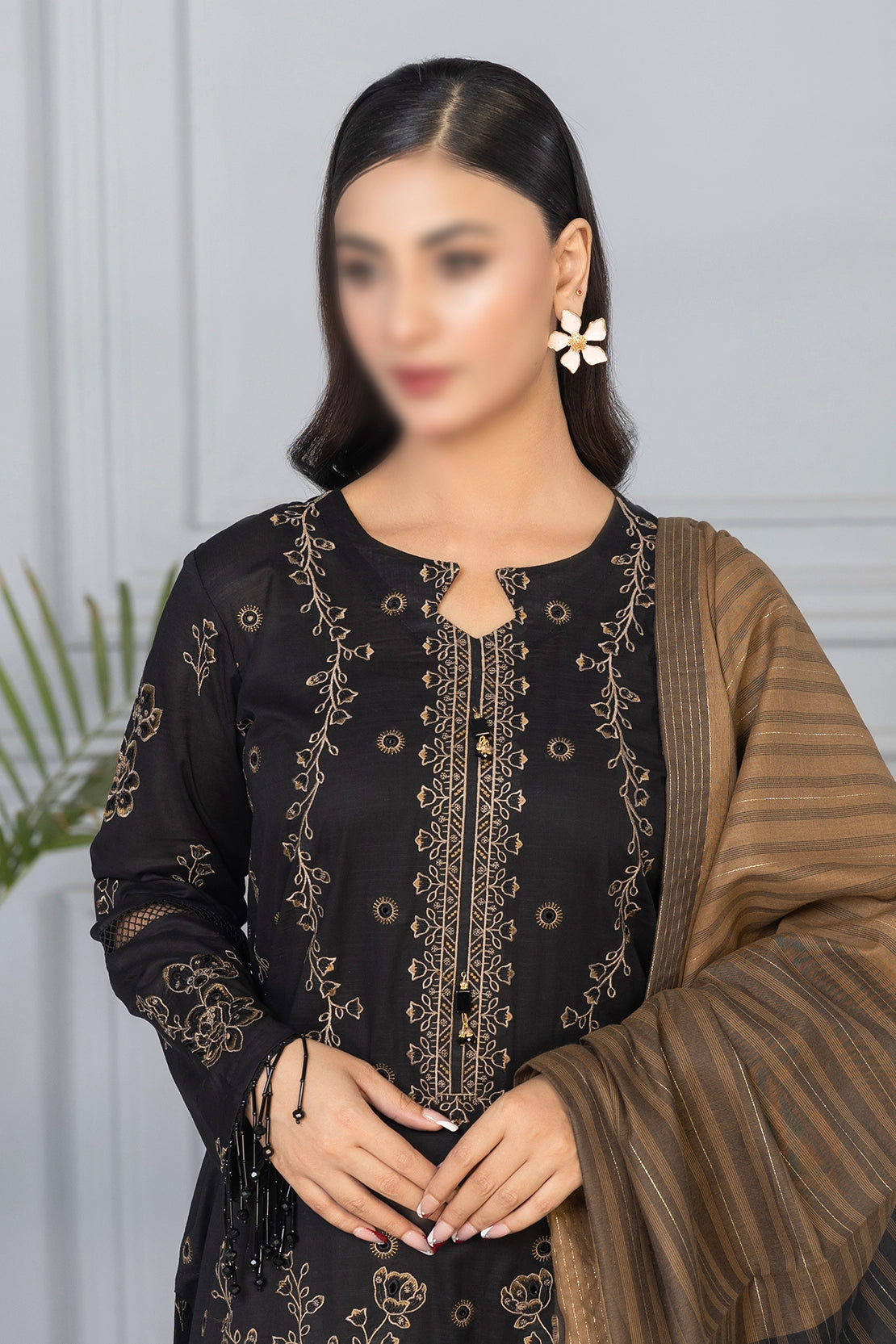 3 Piece - Embroidered Lawn - Roshni 106