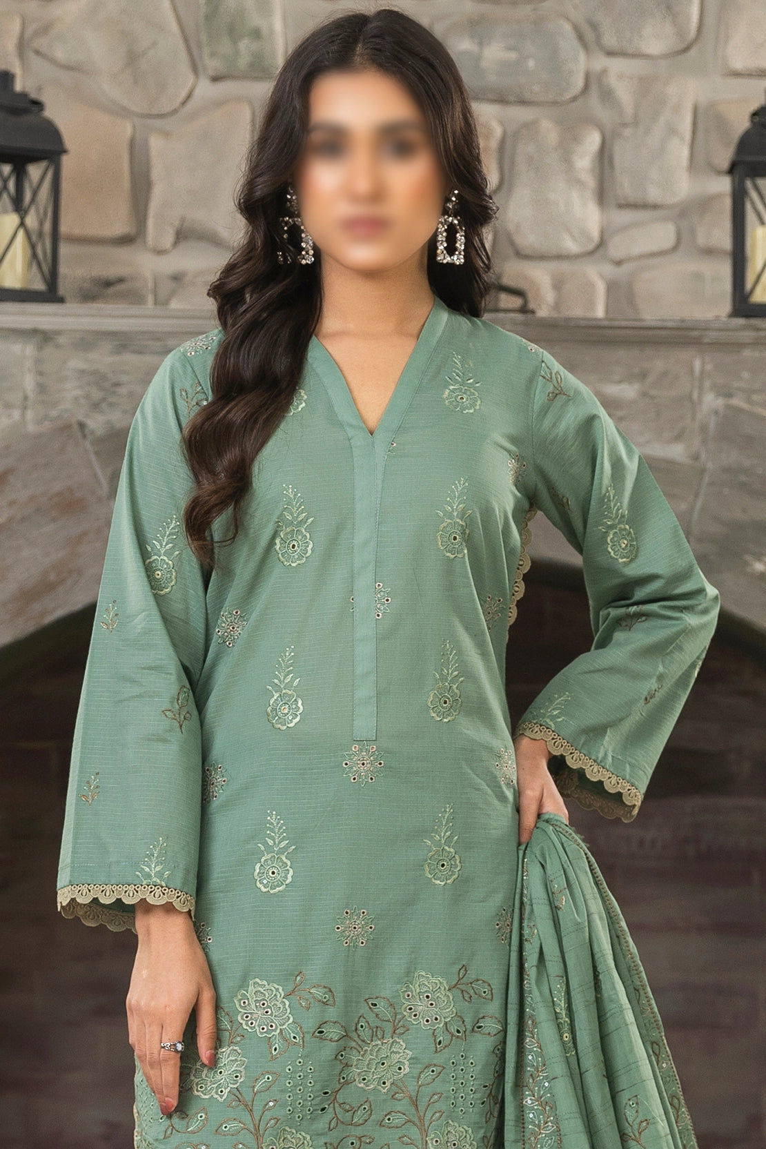 3 Piece - Embroidered Doriya Lawn - Peach 102