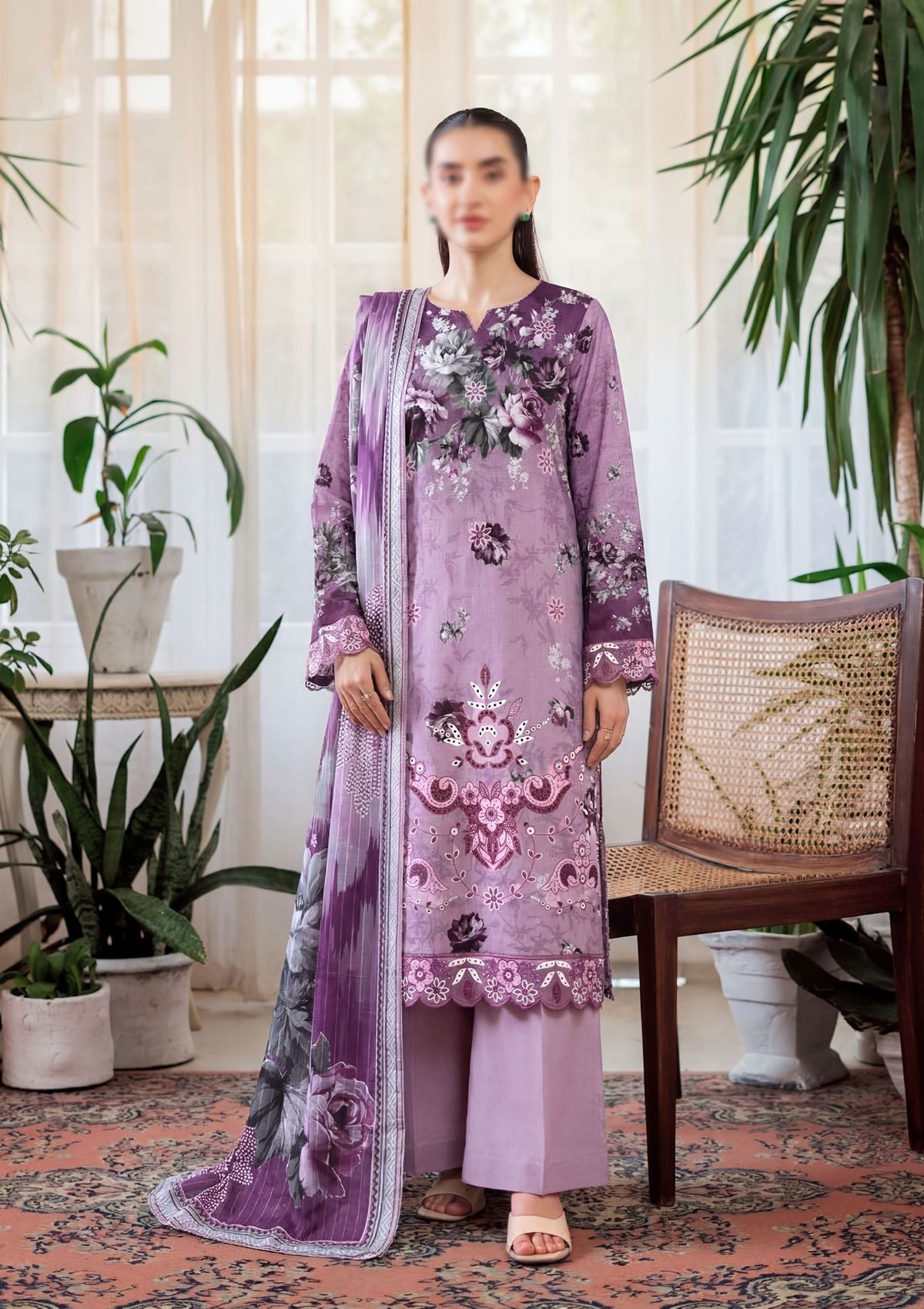 3 Piece - Embroidered Lawn - Fantak V303 - 01