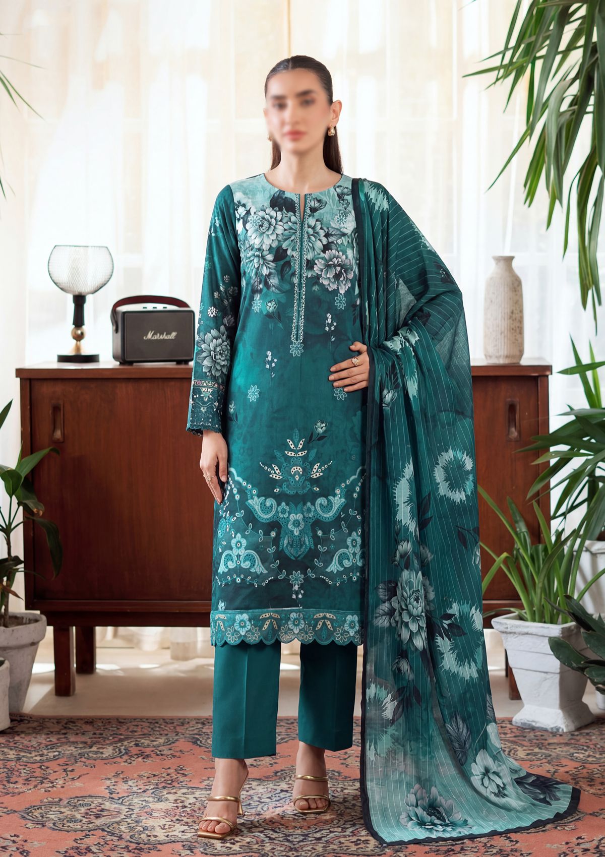 3 Piece - Embroidered Lawn - Fantak V303 - 03