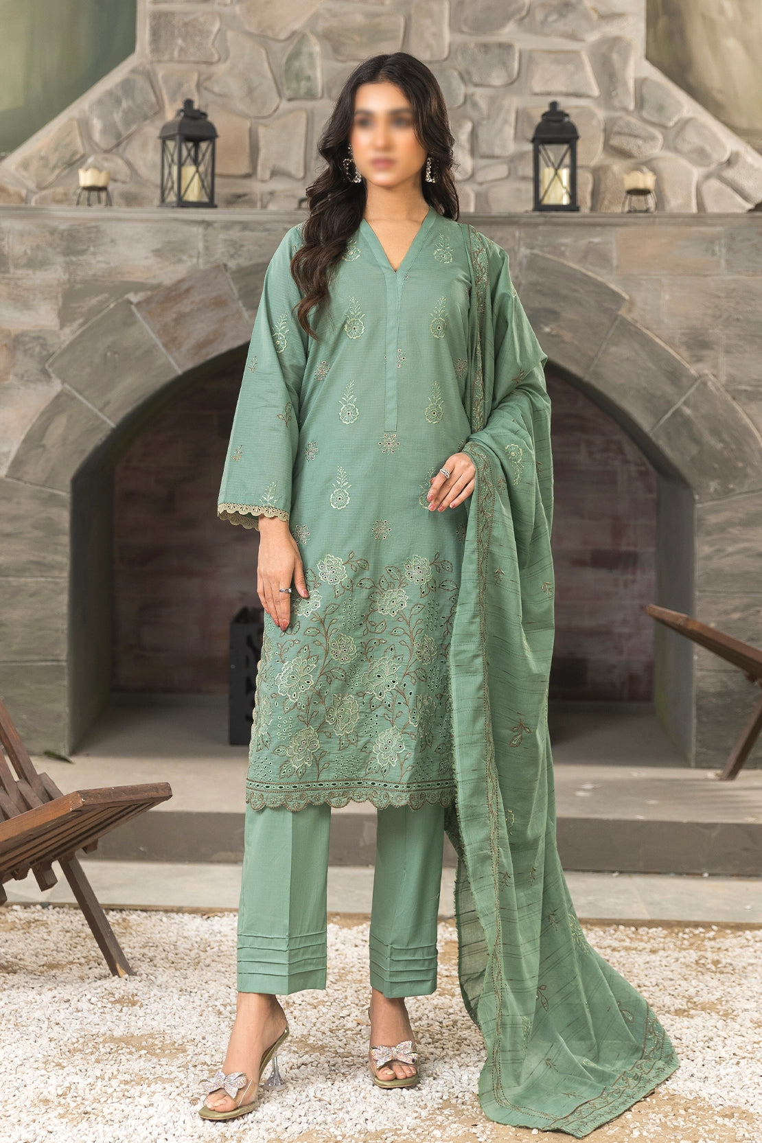 3 Piece - Embroidered Doriya Lawn - Peach 102