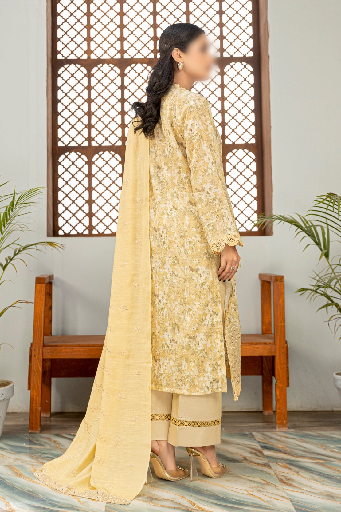 3 Piece - Embroidered Lawn - Aleen 105