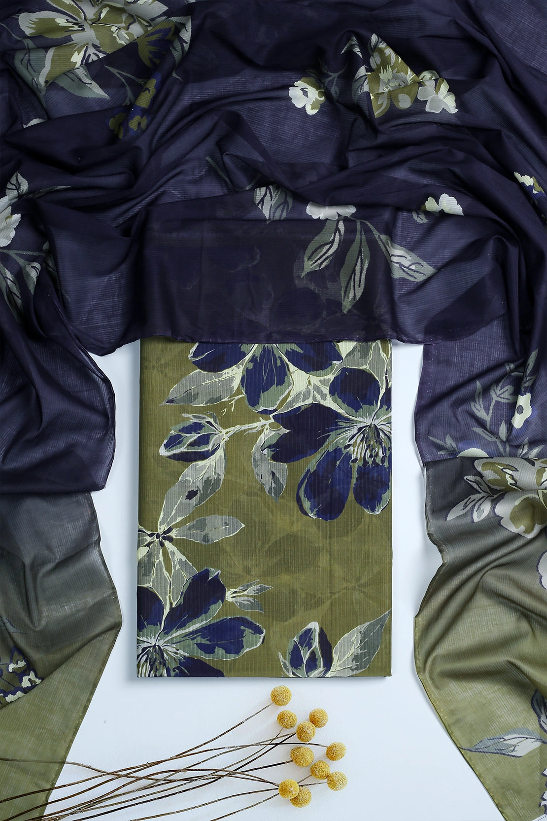 3 Piece - Digitally Printed Doriya Lawn - D1818