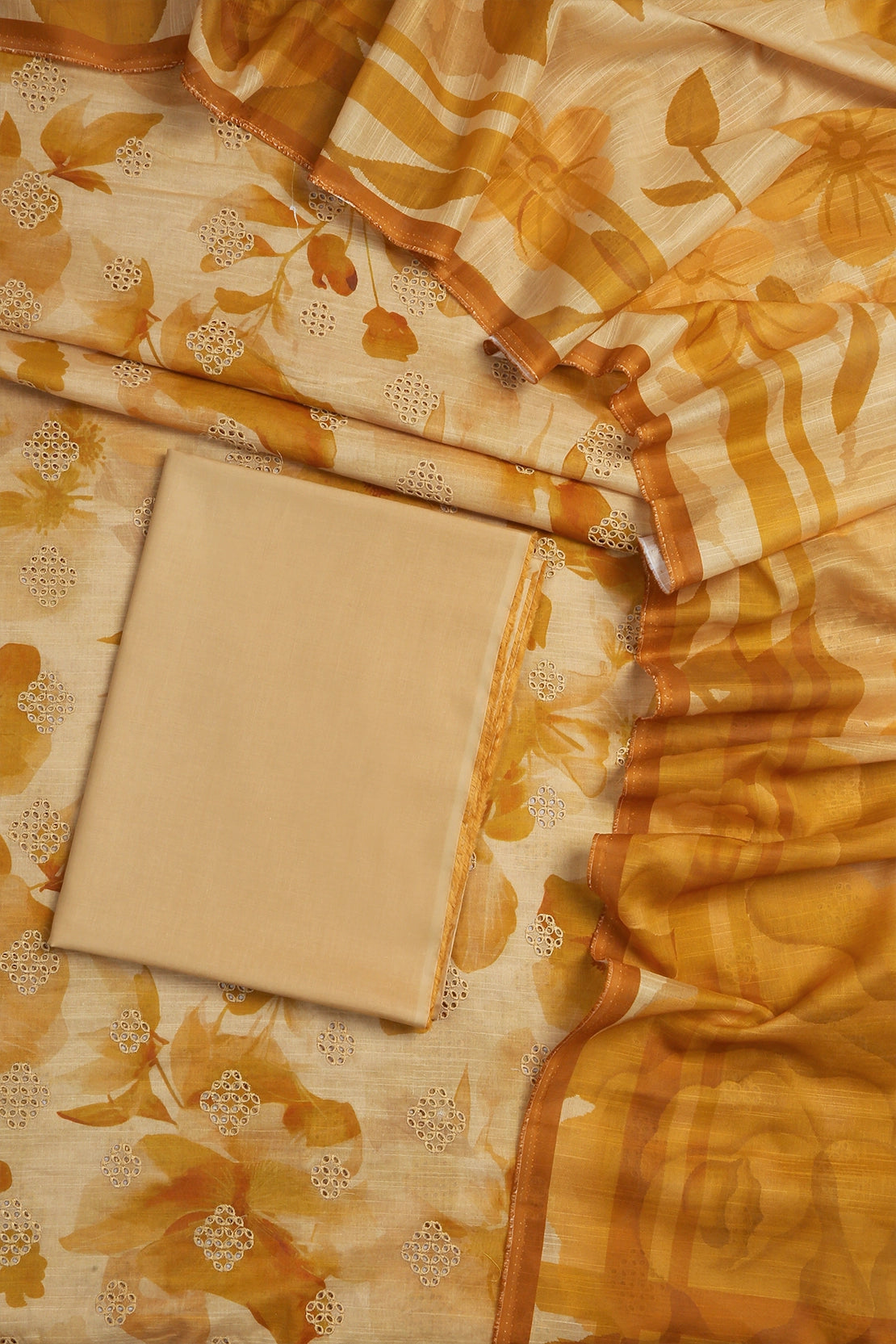 3 Piece - Embroidered Lawn - D2011