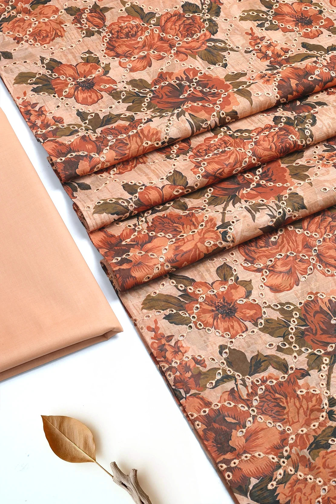 2 Piece - Embroidered Slub Lawn - F4 - D2405