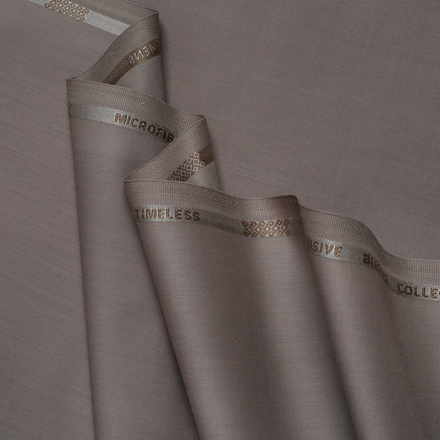MEN UNSTITCHED - POLY VISCOSE BLEND - PLATINUM - D24