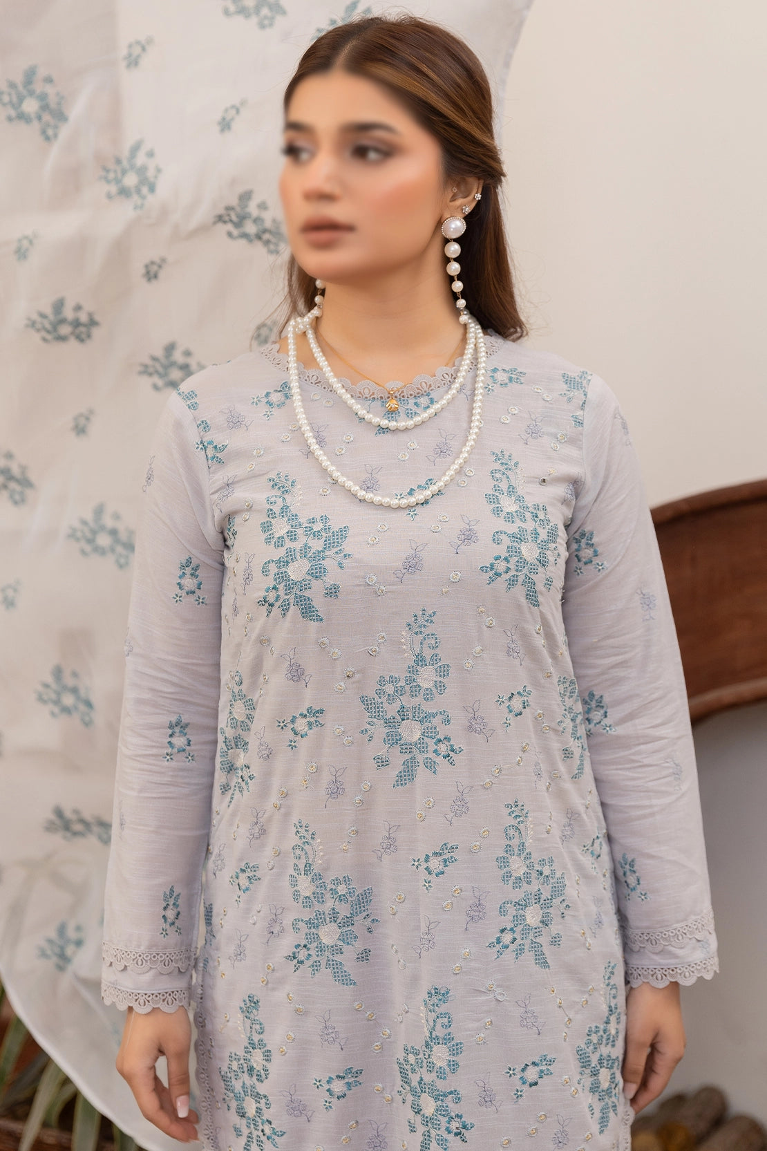 3 Piece - Embroidered Lawn Slub Karandi - Nafees 101