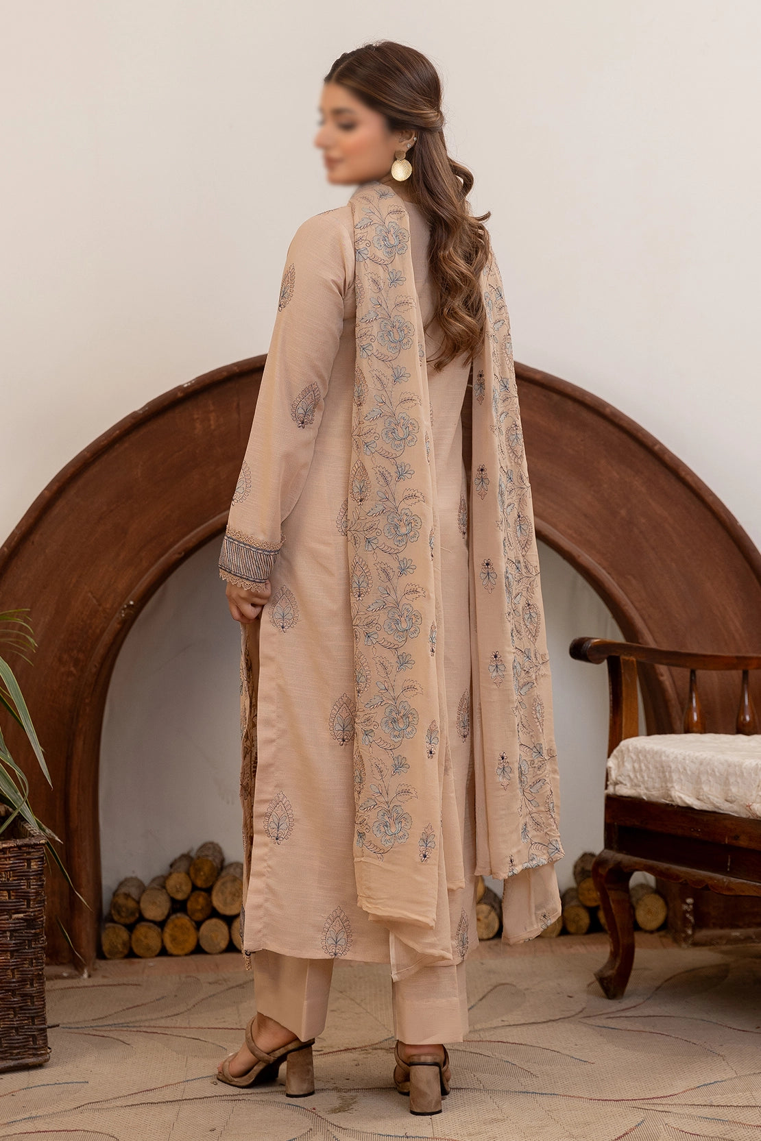 3 Piece - Embroidered Lawn Slub Karandi - Nafees 104