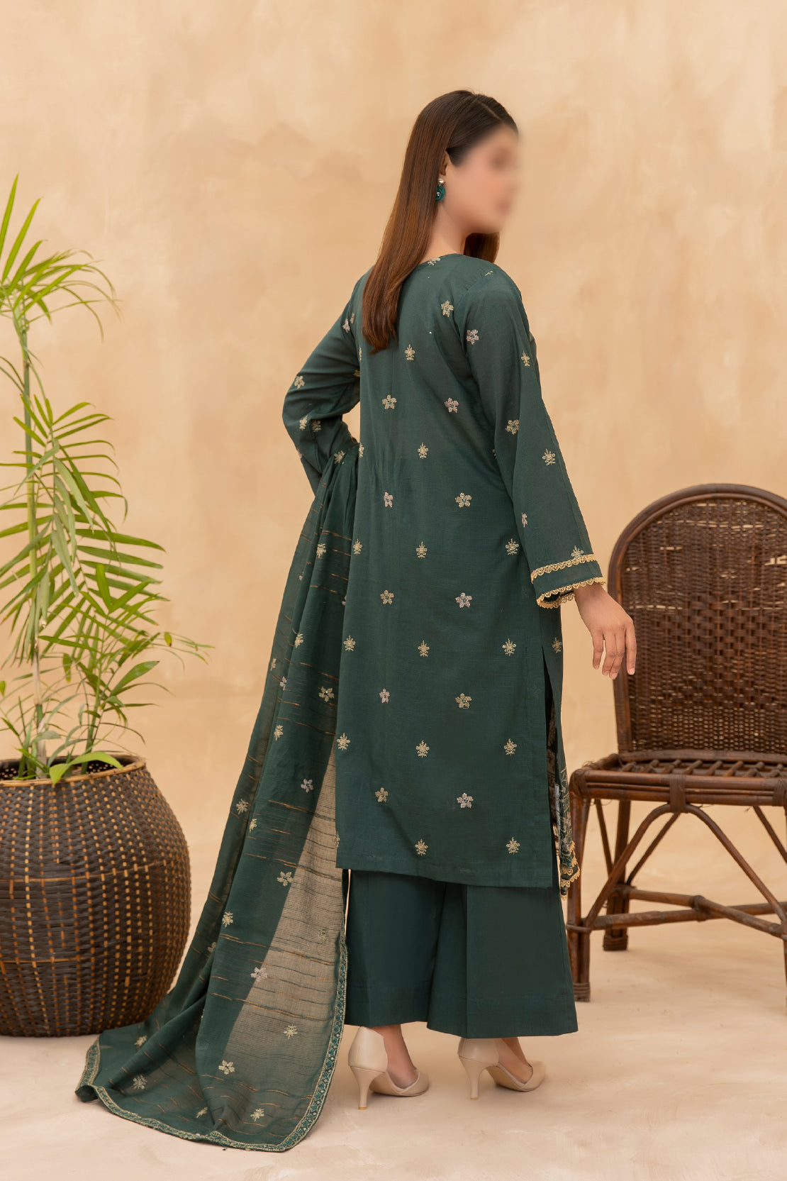 3 Piece - Embroidered Slub Lawn - Nazneen 104