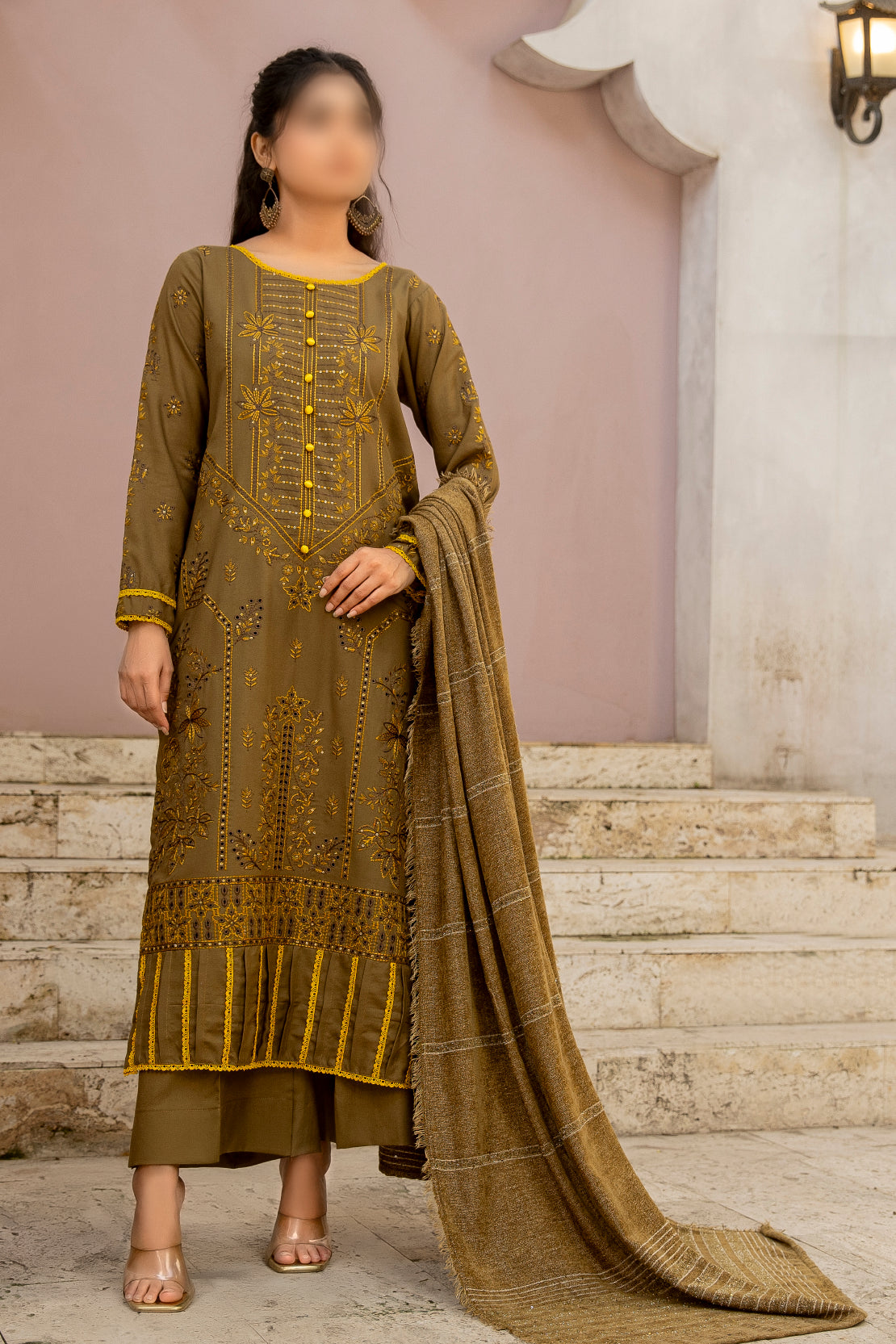 3 Piece - Embroidered Dhanak - Pahnawa 202