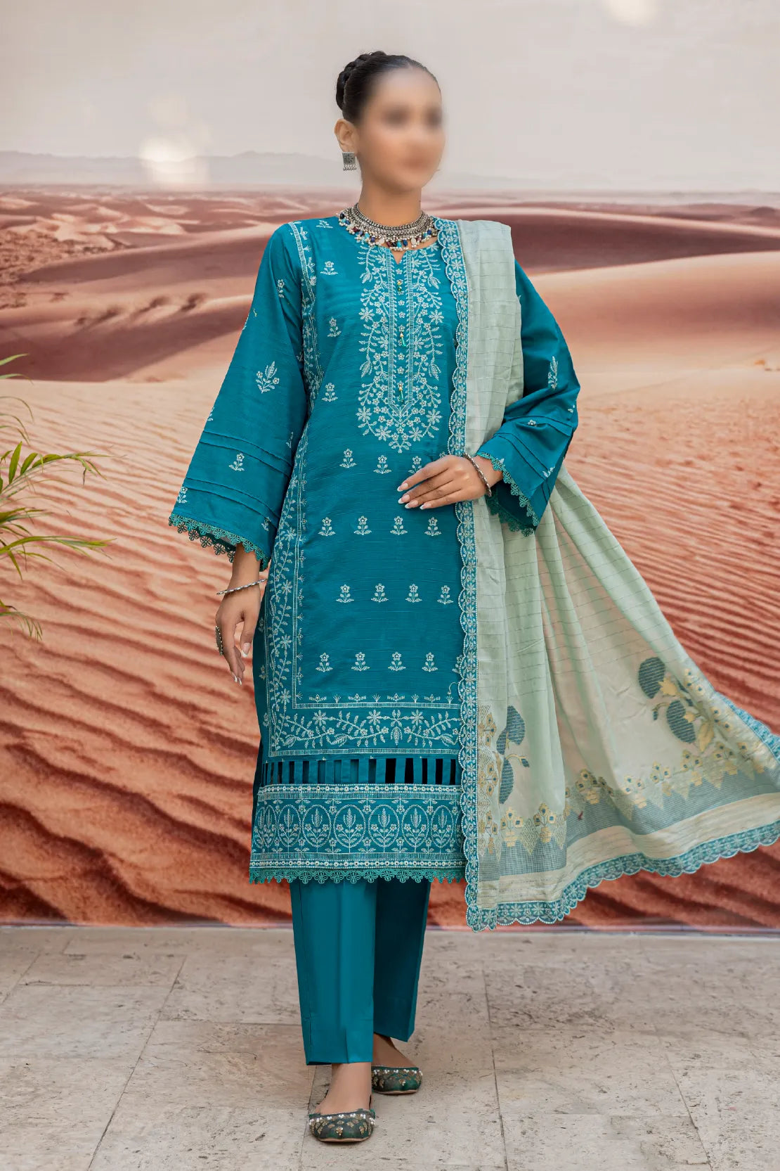 3 Piece - Embroidered Lawn - Taaruf 105