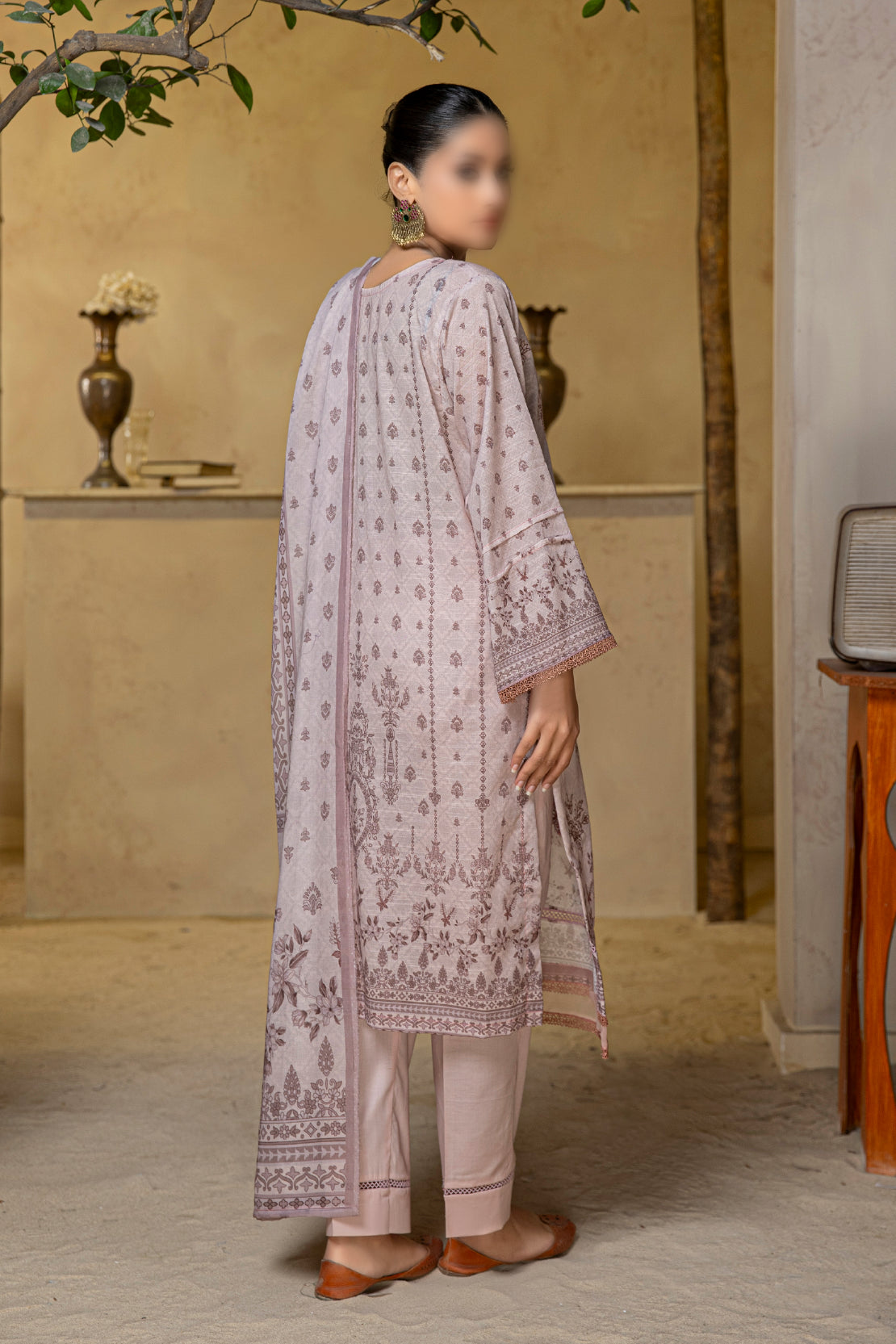 3 Piece - Embroidered Slub Lawn - Tabeer 208