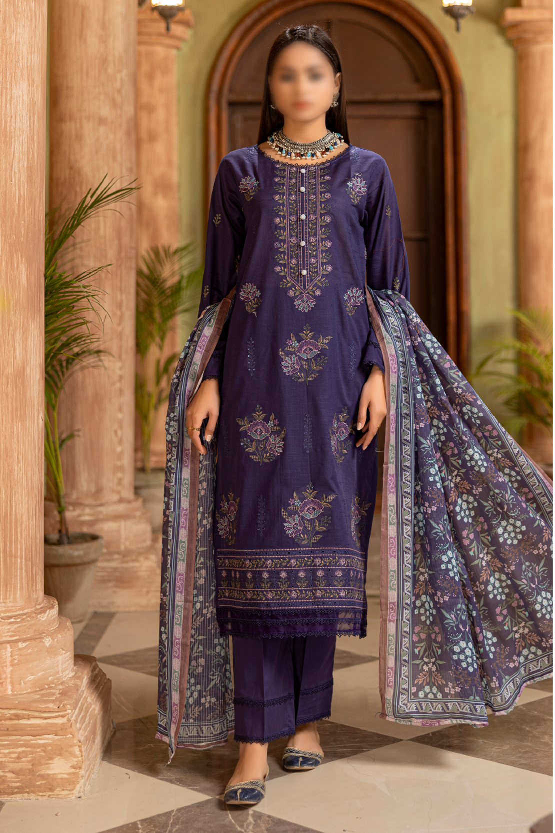 3 Piece - Embroidered Lawn - Tarz 107