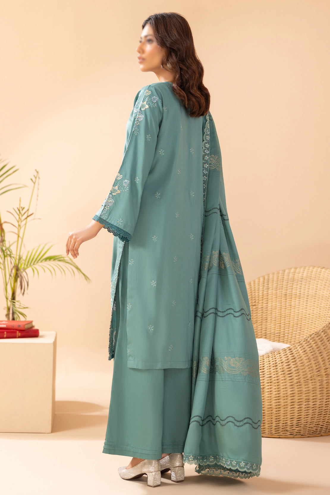 3 Piece - Embroidered Doriya Viscose - Tassur 102